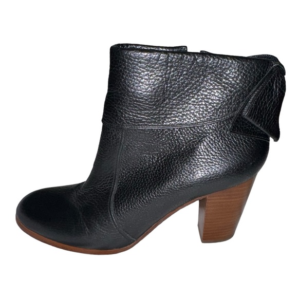 Kate Spade Lanise Black Leather Zip Ankle Bootie Heel with Back Bow - Picture 5 of 7